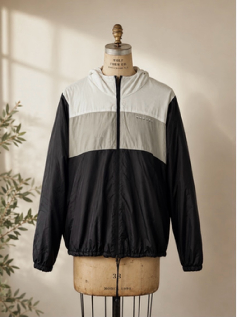 Oakley Hooded Insulated Puffer Jacket Men’s Medium Black Gray White Full Zip